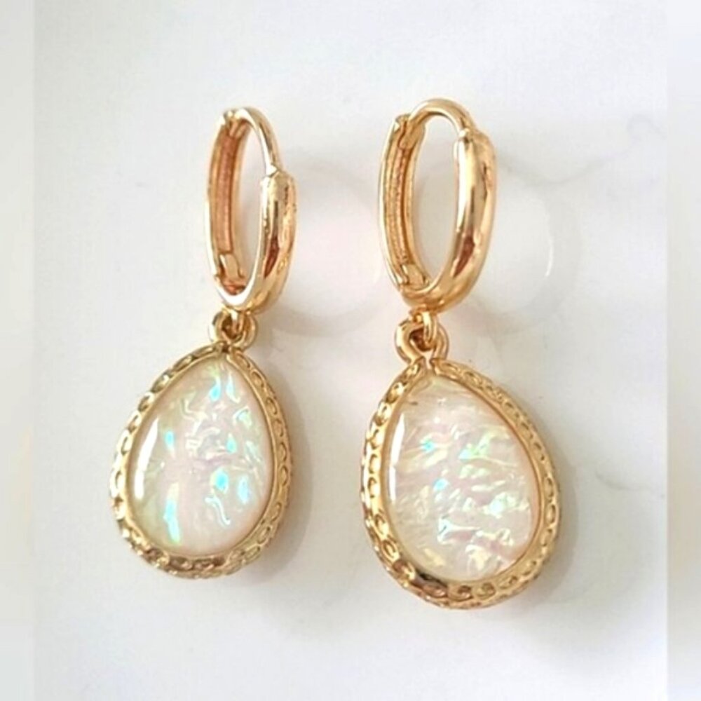 Beautiful Gold Tone Faux Opal Tear Drop Dangle Earrings
